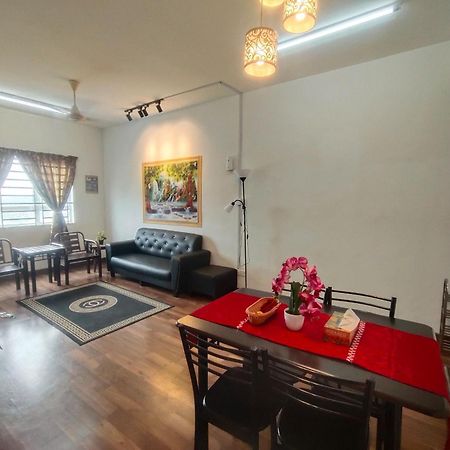 Anggerik Camelia Homestay Apartment Ladang Tok Pelam 쿠알라트렝가누 외부 사진