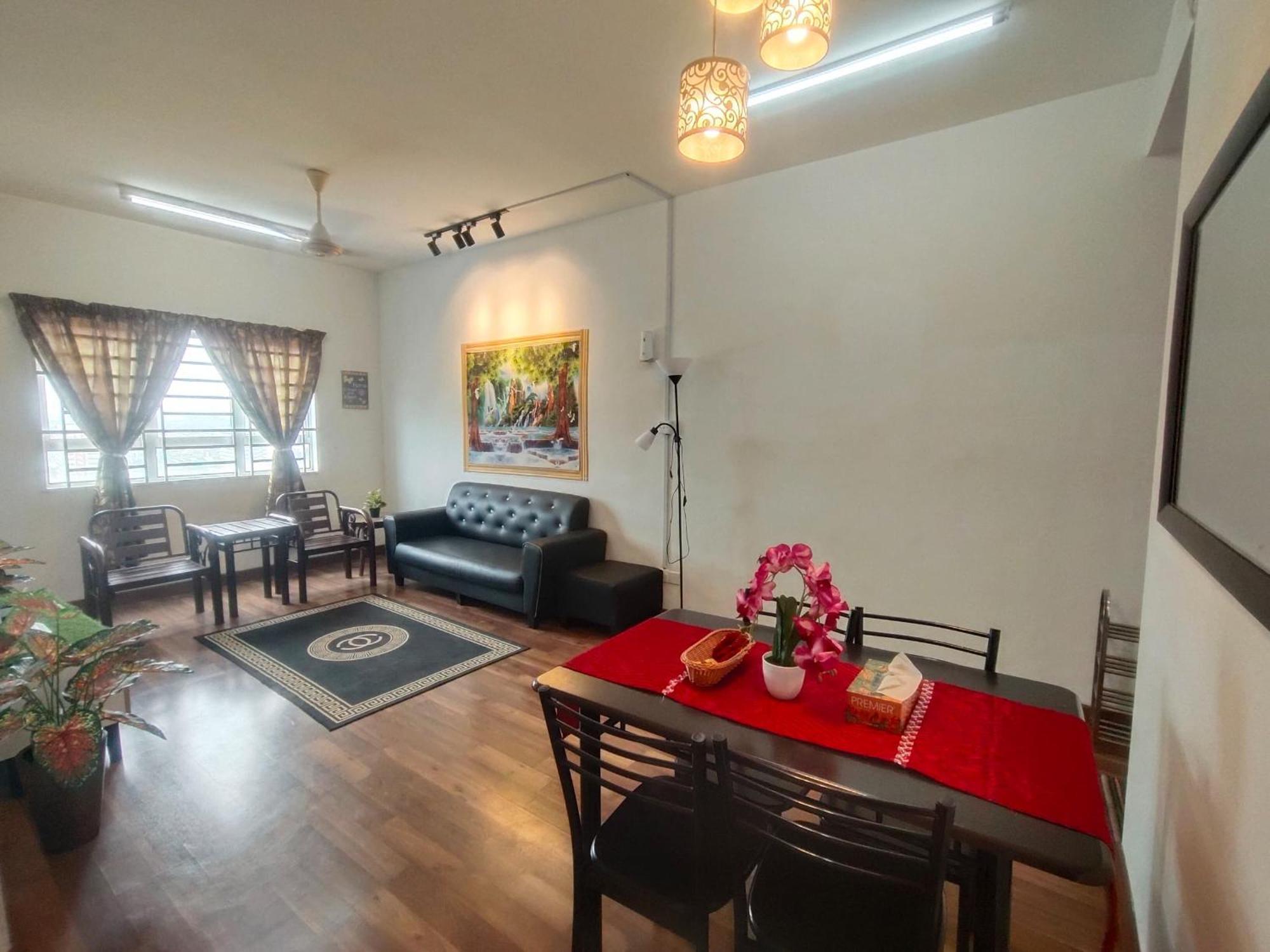 Anggerik Camelia Homestay Apartment Ladang Tok Pelam 쿠알라트렝가누 외부 사진