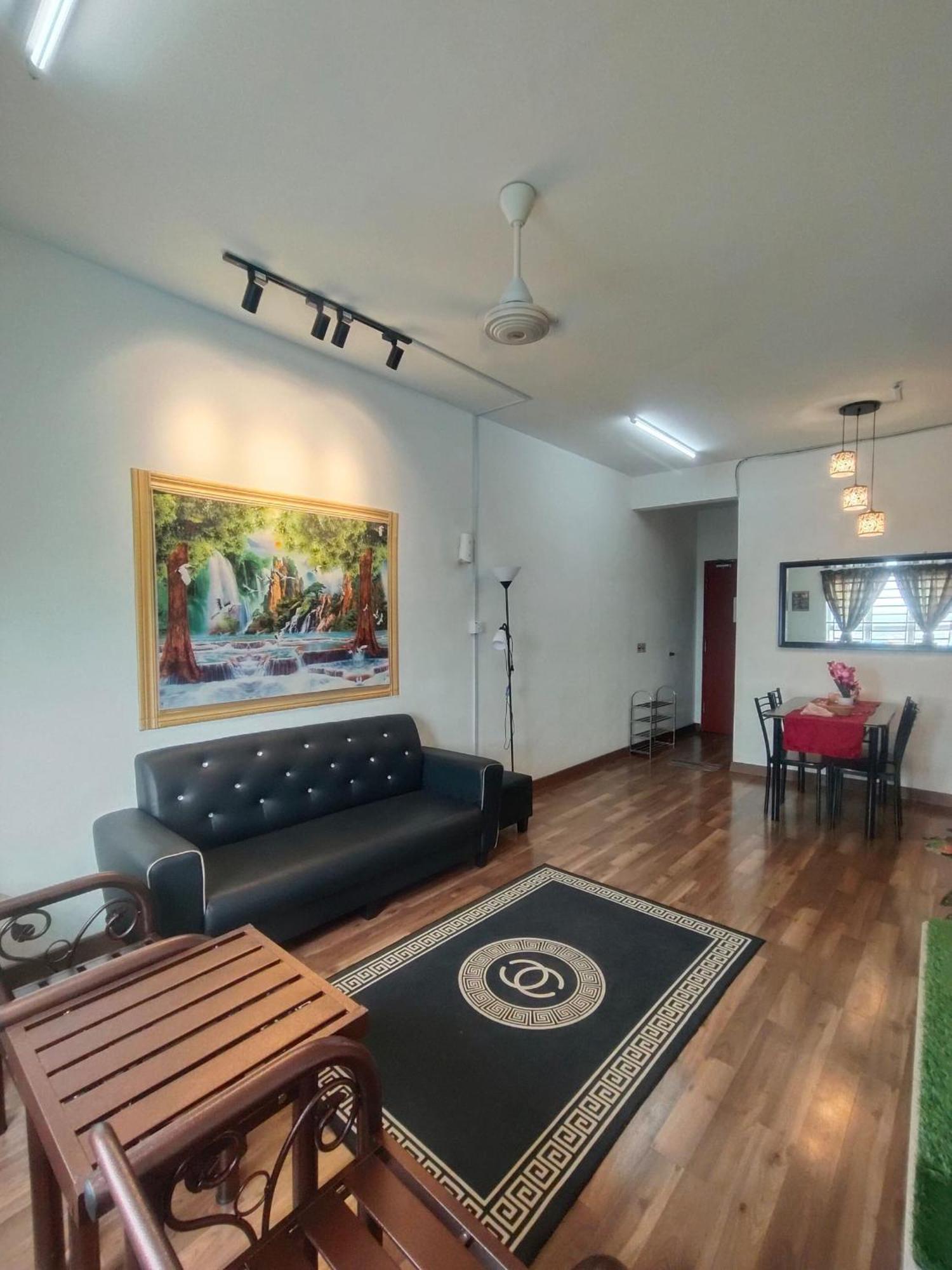 Anggerik Camelia Homestay Apartment Ladang Tok Pelam 쿠알라트렝가누 외부 사진