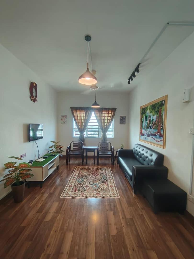 Anggerik Camelia Homestay Apartment Ladang Tok Pelam 쿠알라트렝가누 외부 사진